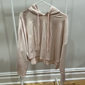 We over Me cropped hoodie